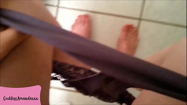 Worship My Goddess Pissing Pussy