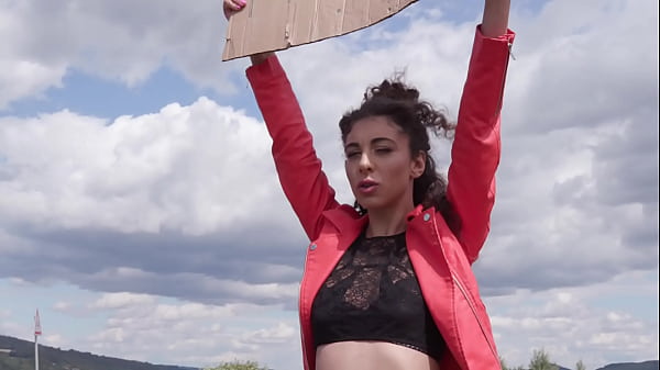 7 on 1 – LADY ANA – DAP – PEE