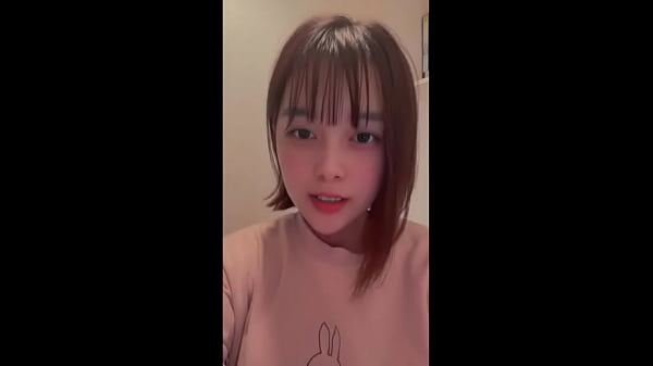 普通の女子大生がおし◯こシてる所を見て欲しいです…