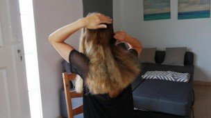 Pee in her hair while she combs