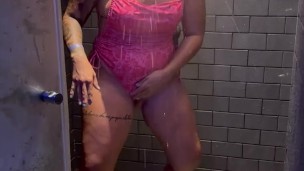 Pissing On The Spa, I Hope Nobody Discover Me🫢